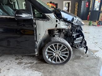 Mercedes V-klasse 250D Extra Lang Avantgarde picture 9