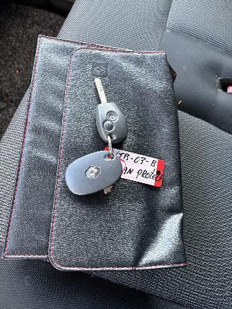 Renault Master T35 2.3dCi 165 L3 Comfort Bakwagen picture 6