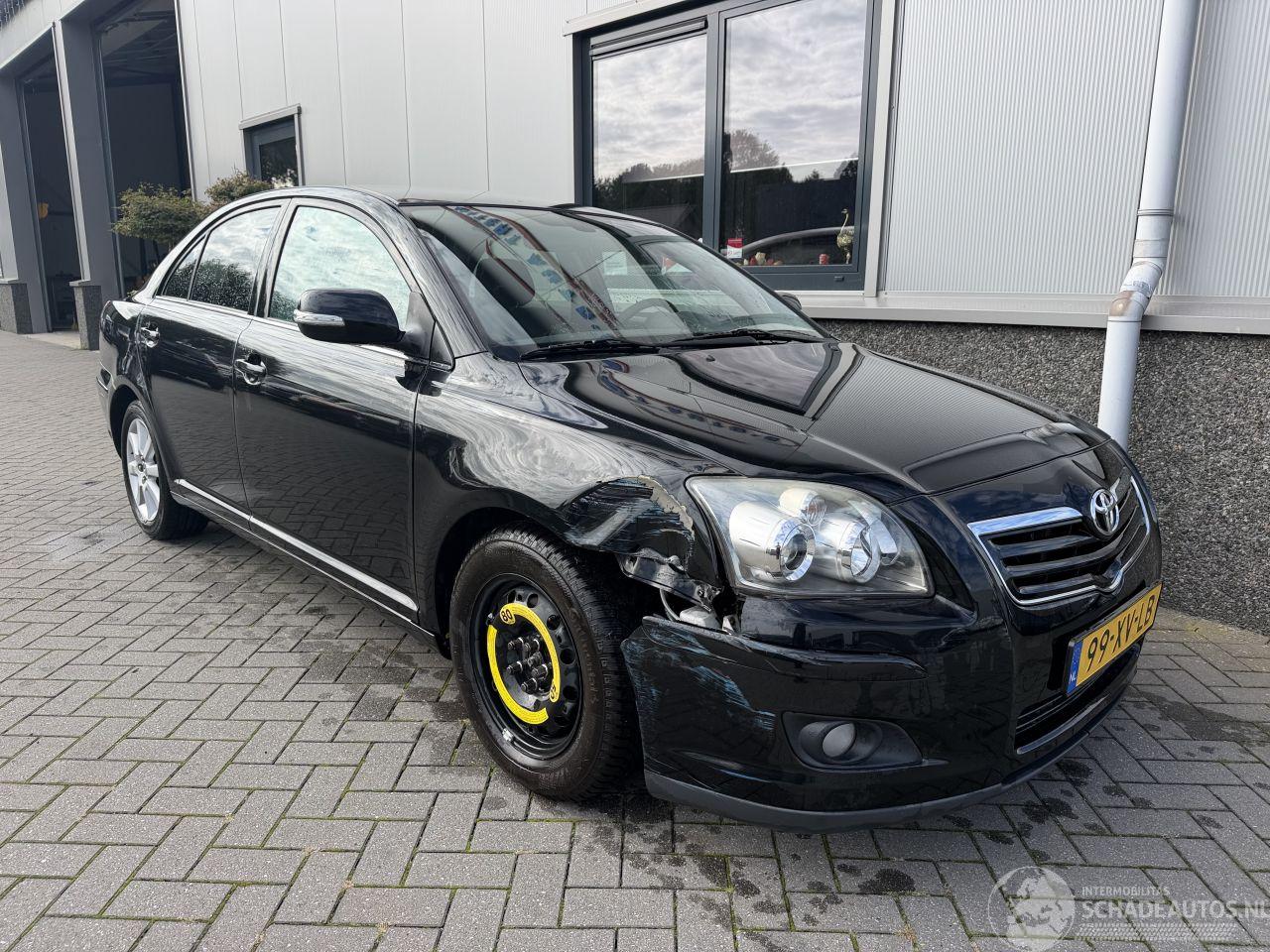 Toyota Avensis 1.8 VVTi Luna Automaat