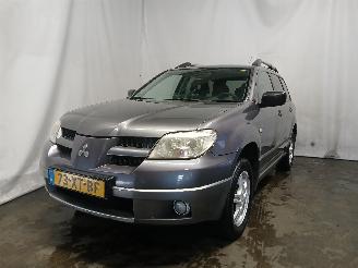 Auto incidentate Mitsubishi Outlander Outlander (CU) SUV 2.0 16V 4x2 (4G63(16V)) [100kW]  (05-2003/10-2006) 2007/6
