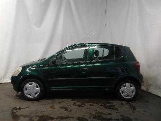 Toyota Yaris Yaris (P1) Hatchback 1.3 16V VVT-i (2SZFE) [63kW]  (08-1999/11-2005) picture 4