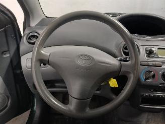 Toyota Yaris Yaris (P1) Hatchback 1.3 16V VVT-i (2SZFE) [63kW]  (08-1999/11-2005) picture 18