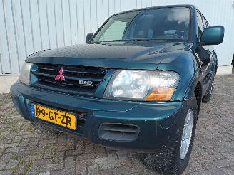 uszkodzony samochody osobowe Mitsubishi Pajero Pajero Hardtop (V8/9) Terreinwagen 3.2 DI-D 16V (4M41) [121kW]  (04-20=
00/12-2006) 2001/3