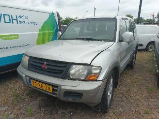 Auto incidentate Mitsubishi Pajero Pajero Hardtop (V6/7) Terreinwagen 3.2 DI-D 16V (4M41) [118kW]  (04-20=
00/12-2006) 2003/1