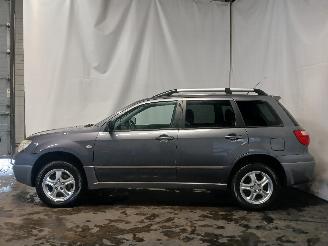 Mitsubishi Outlander Outlander (CU) SUV 2.0 16V 4x2 (4G63(16V)) [100kW]  (05-2003/10-2006) picture 4