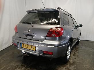 Mitsubishi Outlander Outlander (CU) SUV 2.0 16V 4x2 (4G63(16V)) [100kW]  (05-2003/10-2006) picture 5