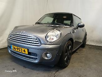uszkodzony samochody osobowe Mini Mini Mini (R56) Hatchback 1.6 16V Cooper (N12-B16A) [88kW]  (10-2006/02-201=
2) 2009/5