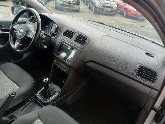 Volkswagen Polo Polo V (6R) Hatchback 1.2 12V (CGPB(Euro 5)) [44kW]  (06-2009/05-2014)= picture 7