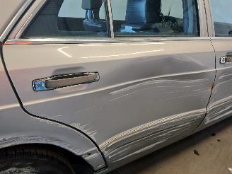 Mercedes S-klasse S (W126) Sedan 420 SE,SEL (M116.965) [160kW]  (10-1985/12-1987) picture 26