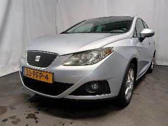 uszkodzony samochody osobowe Seat Ibiza Ibiza ST (6J8) Combi 1.2 TDI Ecomotive (CFWA) [55kW]  (04-2010/05-2015=
) 2011/1