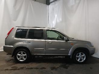 Nissan X-Trail X-Trail (T30) SUV 2.0 16V 4x4 (QR20DE) [103kW]  (07-2001/01-2013) picture 7