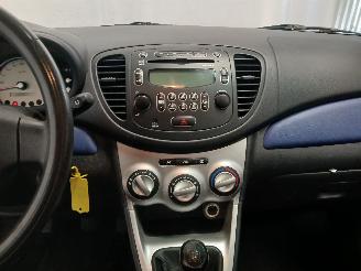 Hyundai I-10 i10 (F5) Hatchback 1.1i 12V (G4HG) [49kW]  (01-2008/12-2013) picture 16