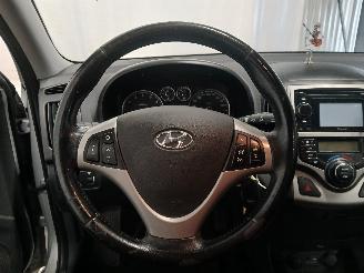 Hyundai I-30 i30 (FD) Hatchback 1.6 CVVT 16V (G4FC-G) [93kW]  (02-2008/11-2011) picture 18