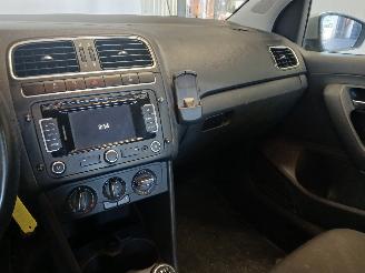 Volkswagen Polo Polo V (6R) Hatchback 1.2 TDI 12V BlueMotion (CFWA(Euro 5)) [55kW]  (1=
0-2009/05-2014) picture 16