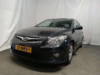Schadeauto Hyundai I-30 i30 (FD) Hatchback 1.4 CVVT 16V (G4FA) [77kW]  (10-2007/11-2011) 2010/11