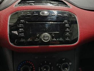 Fiat Punto Punto Evo (199) Hatchback 1.4 16V MultiAir Start&Stop (955.A.6000(Euro=
 5)) [77kW]  (10-2009/02-2012) picture 18