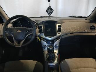 Chevrolet Cruze Cruze (300) Sedan 1.8 16V VVT (F18D4(Euro 5)) [104kW]  (05-2009/12-201=
5) picture 10