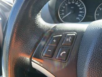 BMW 1-serie 1 serie (E87/87N) Hatchback 5-drs 116i 1.6 16V (N45-B16A) [85kW]  (06-=
2004/06-2011) picture 10