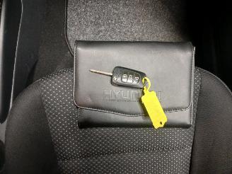 Hyundai I-30 i30 (FD) Hatchback 1.4 CVVT 16V (G4FA) [80kW]  (10-2007/11-2011) picture 19