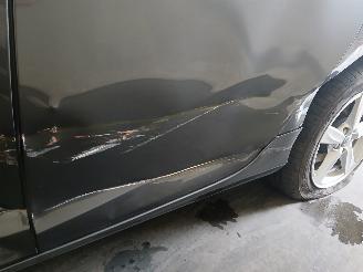 Volvo V-40 V40 (MV) Hatchback 5-drs 1.6 D2 (D4162T) [84kW]  (03-2012/12-2016) picture 25