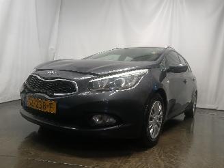 Coche accidentado Kia Cee d Cee'd Sportswagon (JDC5) Combi 1.4i CVVT 16V (G4FA) [73kW]  (09-2012/1=
2-2018) 2013/5