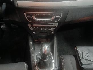 Renault Mégane Megane III Grandtour (KZ) Combi 5-drs 1.6 16V (K4M-858(K4M-R8)) [81kW]=
  (05-2009/08-2015) picture 17