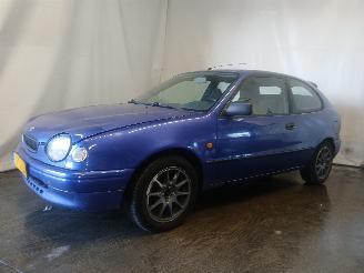 Toyota Corolla Corolla (E11) Hatchback 1.6 16V (4AFE) [81kW]  (05-1997/02-2000) picture 3