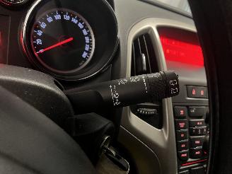 Opel Astra Astra J Sports Tourer (PD8/PE8/PF8) Combi 1.4 16V ecoFLEX (A14XER(Euro=
 5)) [74kW]  (10-2010/10-2015) picture 16