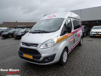 damaged Ford Transit 2.2 TDCI L2H2 Trend 9persoons 125pk