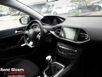 Peugeot 308 1.6 Blue HDI 120pk picture 9