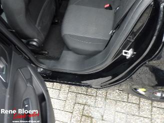 Peugeot 308 1.6 Blue HDI 120pk picture 14