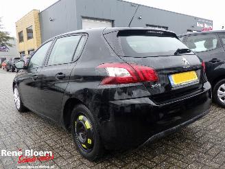 Peugeot 308 1.6 Blue HDI 120pk picture 2