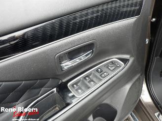 Mitsubishi Outlander 2.4 PHEV Instyle Aut picture 16