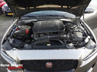 Jaguar XE 2.0D Prestige Aut 163pk picture 18