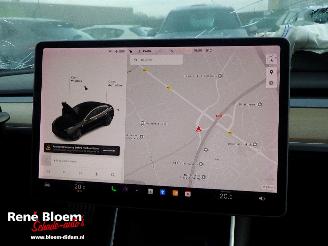 Tesla Model 3 Performance AWD 75kwh 462pk Aut picture 11