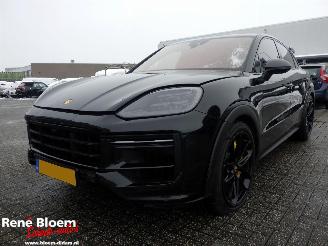 Damaged car Porsche Cayenne TURBO E-HYBRID GT Coupe 4.0 740pk 2024/3
