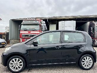 skadebil auto Volkswagen Up! 1.0 BMT 60pk Move up 5drs - 94dkm nap - clima - cruise - leer - stoelverw - city safety system 2017/2