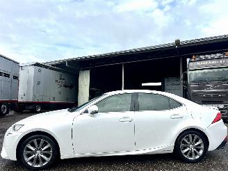 krockskadad bil auto Lexus IS 300H 2.5 Hybrid Business Line Pro 2016/9