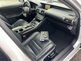 Lexus IS 300H 2.5 Hybrid 181pk aut + F1 Bus.Line Pro - navi - leer - stoelverw - cam - xenon - pdc v+a picture 21