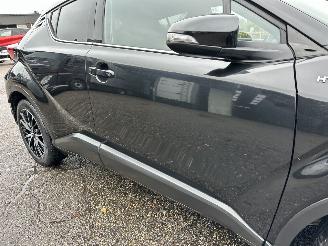 Toyota C-HR 1.8 Full Hybrid 148pk aut Energy - 42dkm nap - navi - camera - keyless entry + start - front + line assist picture 117