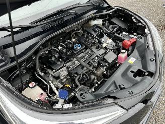 Toyota C-HR 1.8 Full Hybrid 148pk aut Energy - 42dkm nap - navi - camera - keyless entry + start - front + line assist picture 12