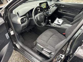 Toyota C-HR 1.8 Full Hybrid 148pk aut Energy - 42dkm nap - navi - camera - keyless entry + start - front + line assist picture 22