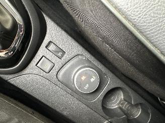 Renault Captur 1.2 TCe Turbo Xmod 120pk 6-traps aut - 84dkm nap - navi - cam - leer - stoelverw - keyless - pdc v+a picture 39