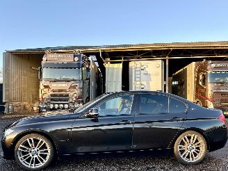 Schadeauto BMW 3-serie 330e 245pk High Executive 2016/2