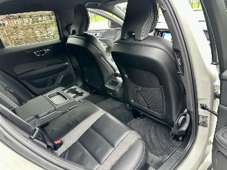 Volvo V-60 2.0 B4 Hybrid 8-traps aut R-Design - nap - virtual - leer - stuur + stoelverw - trekh - front + line + side assist picture 70