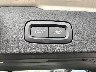 Volvo V-60 2.0 B4 Hybrid 8-traps aut R-Design - nap - virtual - leer - stuur + stoelverw - trekh - front + line + side assist picture 76