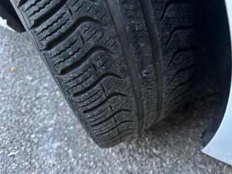 Volkswagen Golf 1.2 TSI 105pk 6-bak Highl 5drs - pano - nap - xenon - massage - navi - stoelverw - half leer - bearlock picture 79