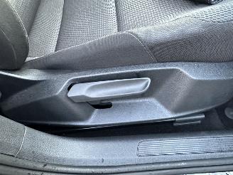 Volkswagen Golf 1.5 TSI 131pk 7-Traps aut + f1 comf bns 5drs - carplay - front assist - acc - pdc v+a - inkl trekh - privacy glass picture 52