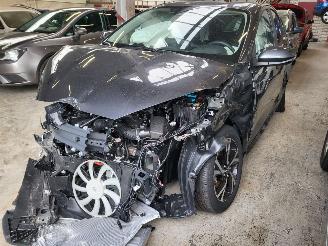 damaged passenger cars Toyota Yaris verwacht ,Yaris 1.5 Hybrid 115 Dynamic 2025/3