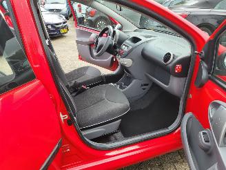 Peugeot 107 107 1.0-12V XS AUTOMAAT  66000 KM picture 19